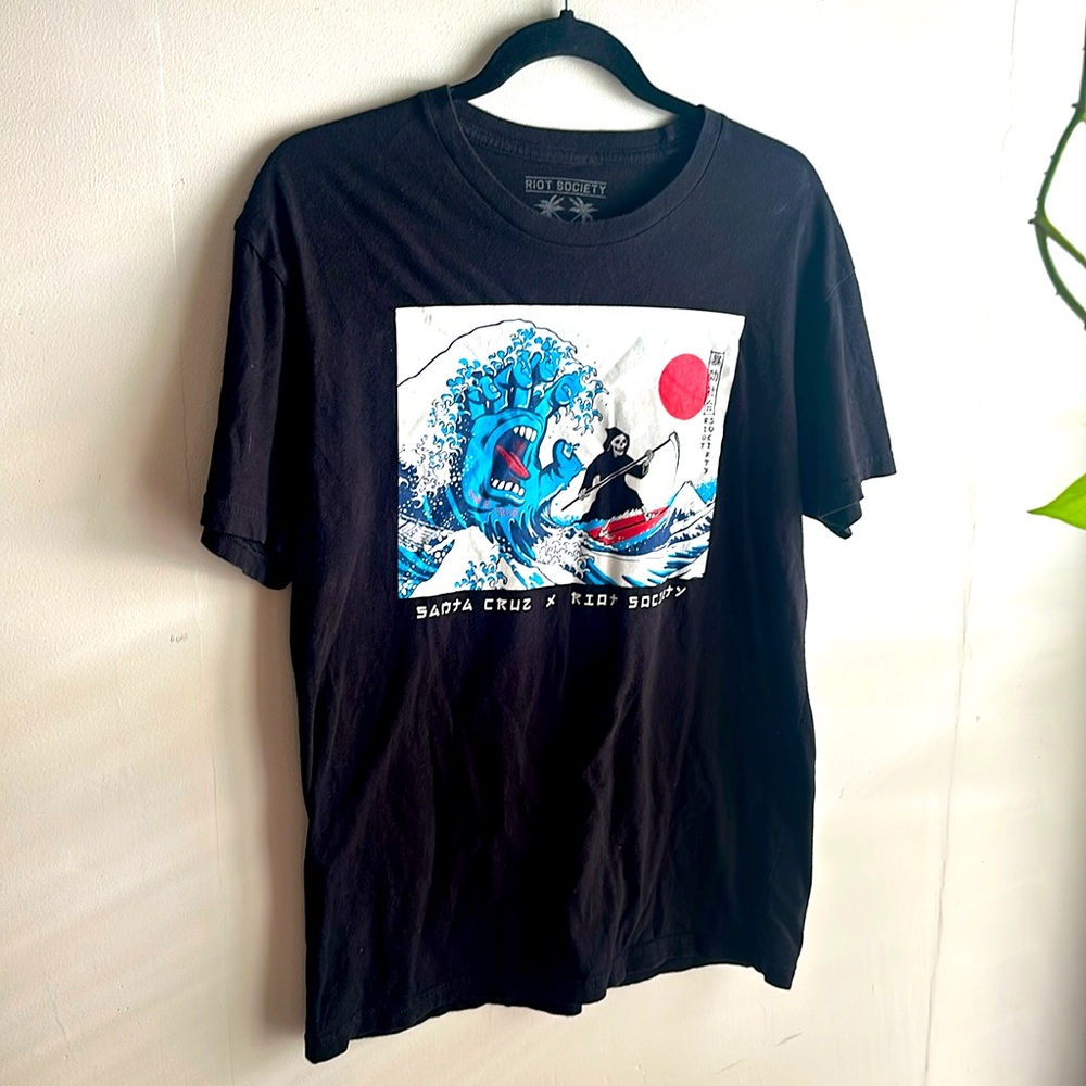 Riot Society, men’s black T-shirt Surfing Grim Reaper x Santa Cruz.
